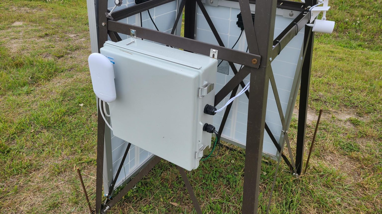 Did You Know Ubiquiti Has Solar? – wifi-u